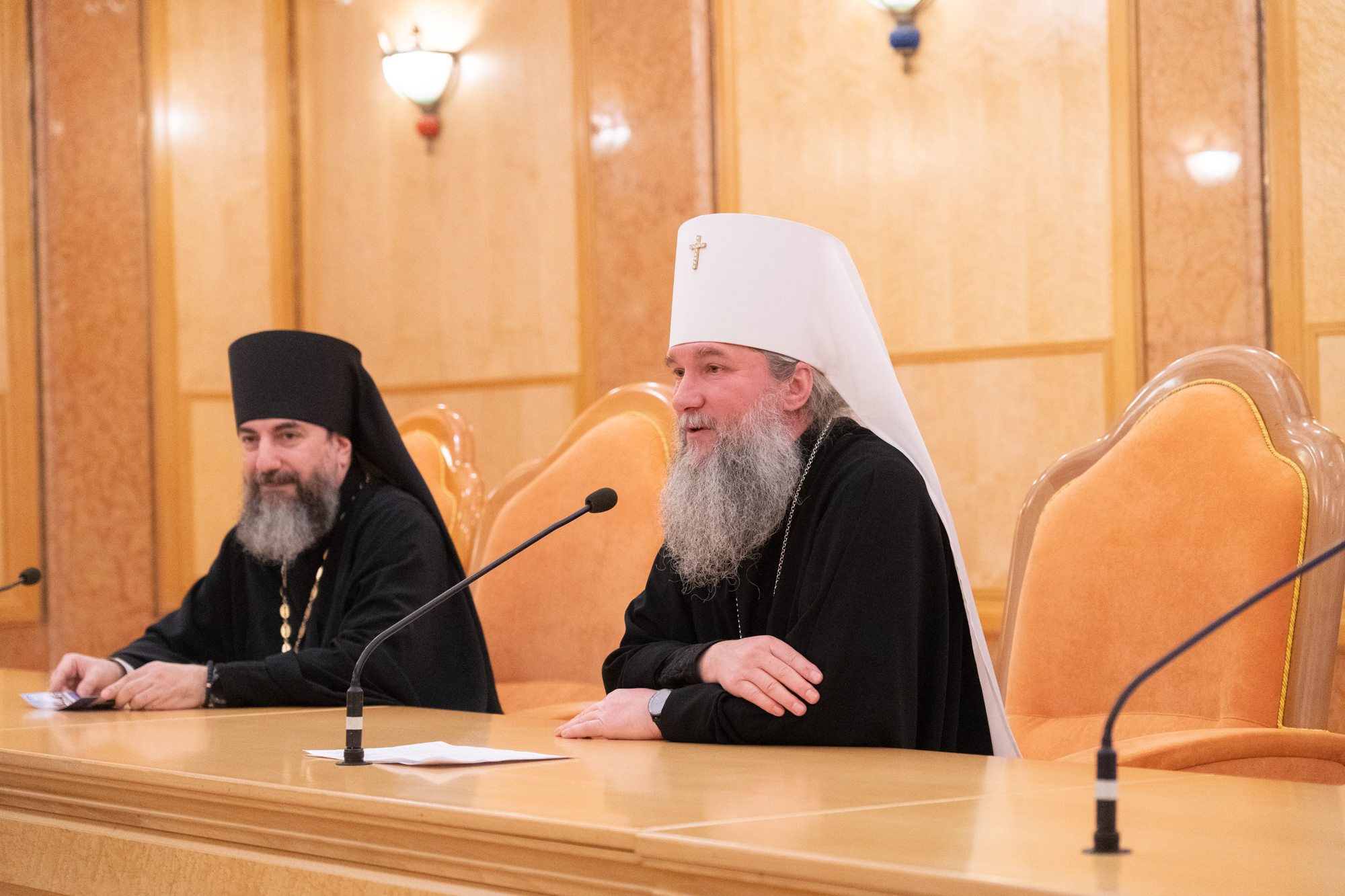 Круглый стол для финалистов Всероссийского конкурса «За нравственный подвиг учителя» 2025 года