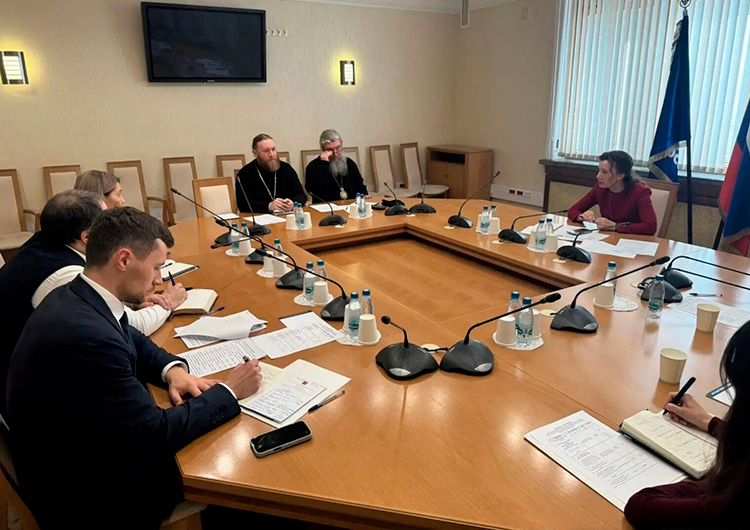 Митрополит Евгений провел рабочее совещание в рамках подготовки к Рождественским образовательным чтениям